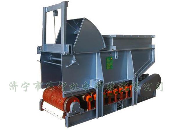 用手動、電動、液動或氣動驅(qū)動齒輪帶動弧型齒條來開啟或關(guān)閉扇型閘門